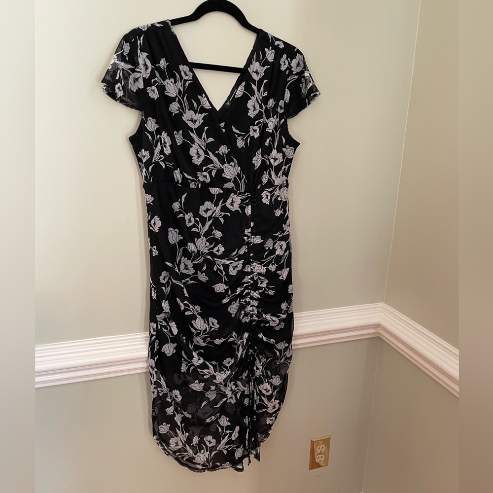INC Ruched midi dress black and white